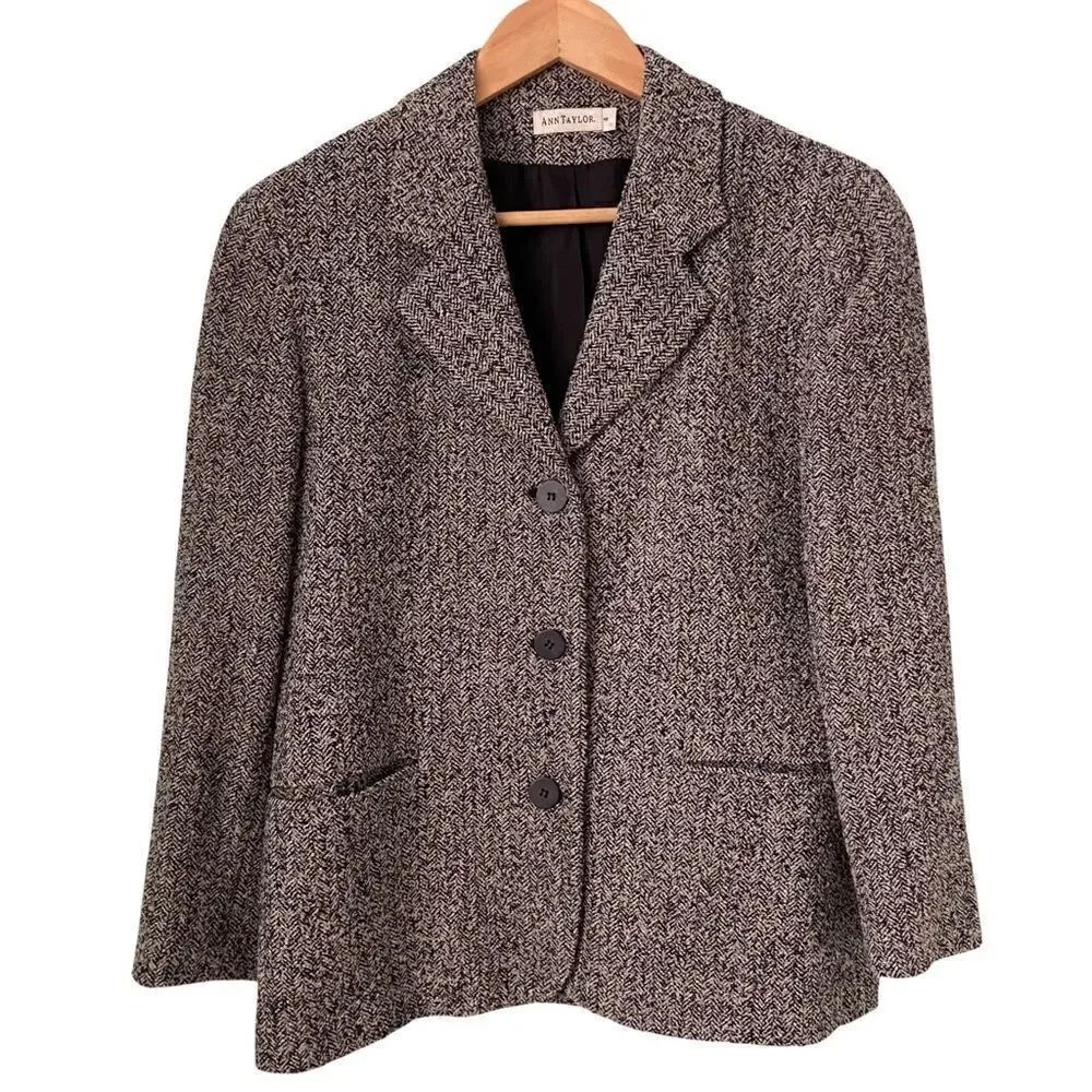 Vintage Ann Taylor Made in USA Front Button Blazer with Pockets in Size 2